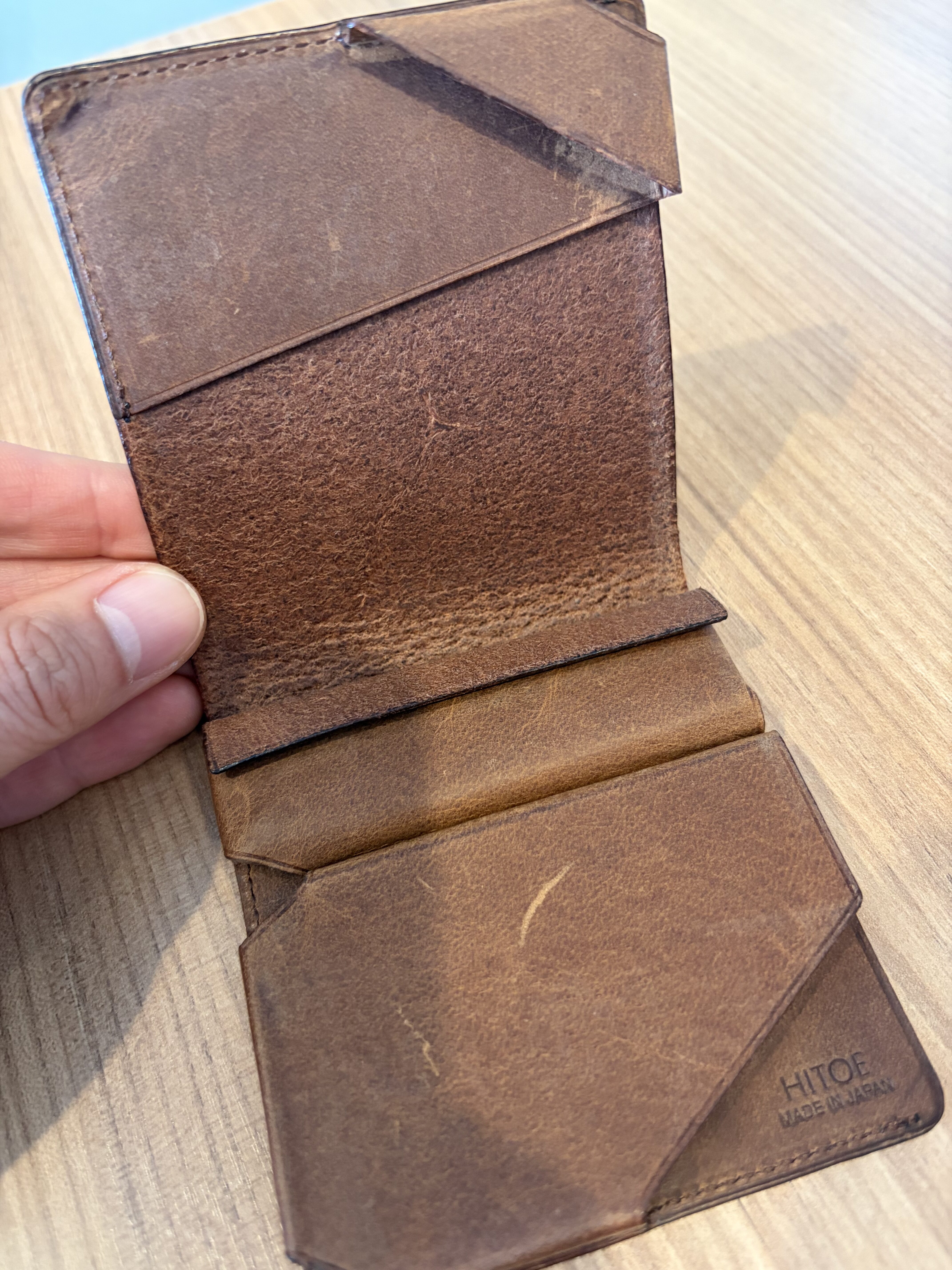 HITOE FOLD Antico 薄さ